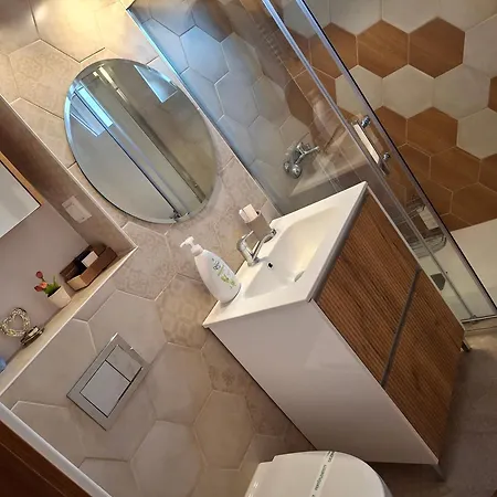 Apartment Lena 3 *
